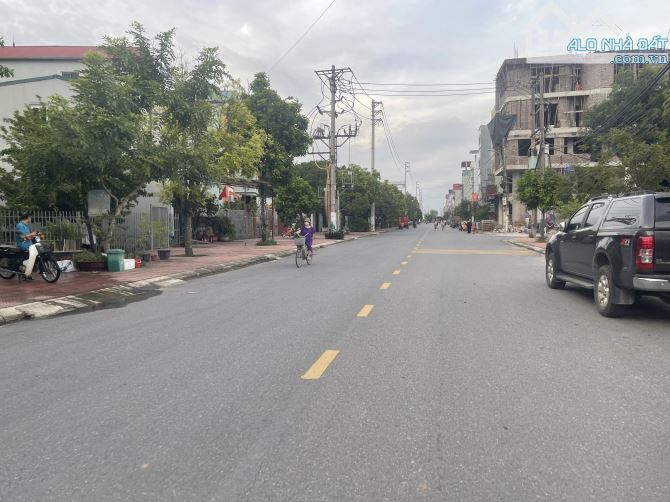 BÁN LÔ ĐẤT HIẾM – TỔ 8, QUANG MINH – VỊ TRÍ ĐẸP, TIỆN ÍCH ĐẦY ĐỦ Vị trí: Tổ 8, Quang Minh,