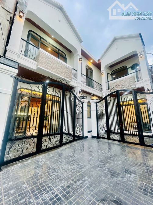Nhà 2 tầng 121m2 sàn : 3pn + 3wc ở xóm 5 lại thế. chỉ : 2 tỷ 950tr - 1