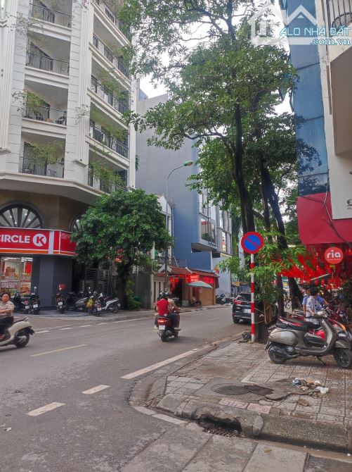 Bán nhà Mặt Phố Linh Lang, DT 86m x 4 tầng, mặt tiền 7m, gara ô tô, 66.5 tỷ đồng - 1