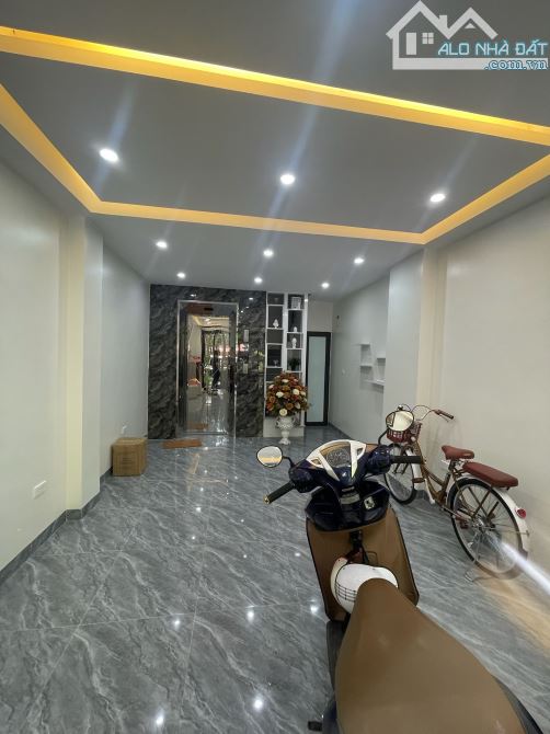 doanh, 6 Tầng thang máy - 14,9 tỷ. - 1