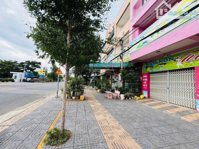 BÁN NHÀ MẶT TIỀN LÊ QUANG ĐỊNH, VŨNG TÀU, VỊ TRÍ ĐẸP, VỈA HÈ RỘNG, HƯỚNG TÂY NAM, 12,5 tỷ - 1