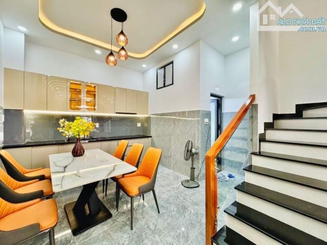 Chốt ngay căn nhà 52m2 ngay Hoàng Văn Thụ, Phú Nhuận. Giá: 3 Tỷ 510. SHR, hẻm thông - 1