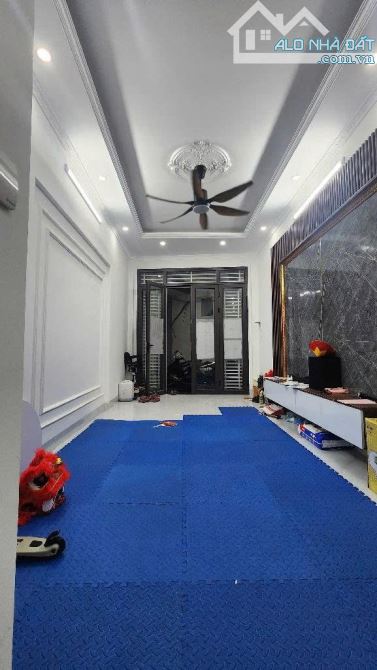 Bán Nhà Trương Định, Hoàng Mai - Oto - Full Nội Thất - 36m, 5 Tầng - Nhỉnh 8 Tỷ. - 1