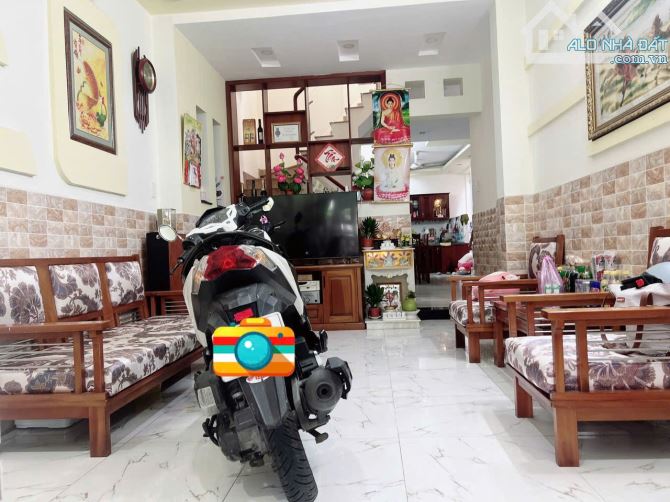 🏠🏠 NHÀ 3 TẦNG BÊ TÔNG KIÊN CỐ TỚI NÓC - TÔN ĐẢN Q.4 - HOÀN CÔNG ••• GIA : 8 TY 💲 TL - 1