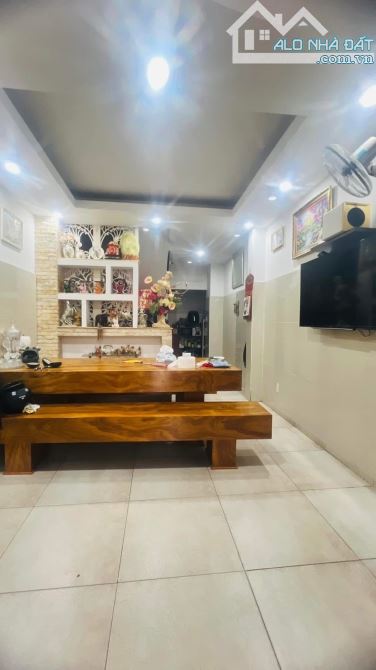 Q1 NGAY BỘ CÔNG AN - HẺM 8M XE TẢI QUAY ĐẦU-THÔNG TỨ TUNG - DT 43M2- 6 TẦNG BTCT - 1
