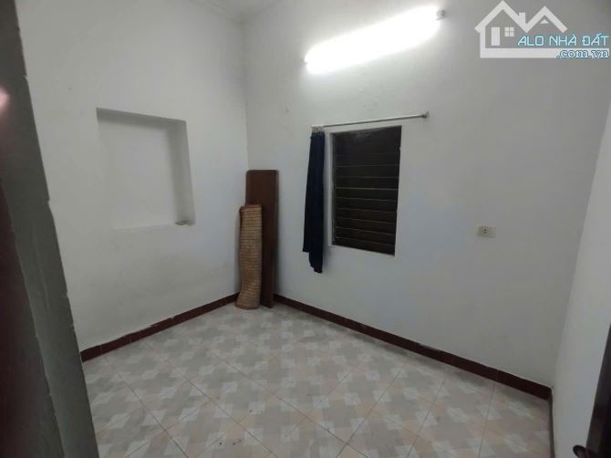 Cho thuê nhà nguyên căn ngõ 165 Nguyễn An Ninh, 30m² x 3.5 tầng, 3PN, 2 WC, 7.5 Triệu - 1