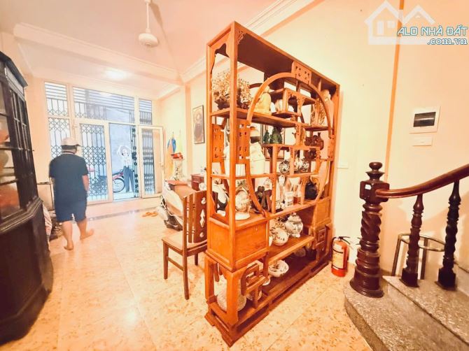 bán nhà Hào Nam, Đống Đa, Lô góc DT 30m, 5 Tầng, MT 3,1m, 🧧Gia 8.2 tỷ - 1