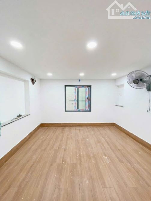 CÁCH MẶT TIỀN ĐOÀN VĂN BƠ 20m - NHÀ 4 TẦNG KIÊN CỐ CHỈ 4Tỷ850 - 1