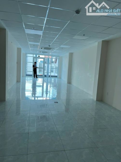 CHO THUÊ TÒA NHÀ MẶT TIỀN  PHỔ QUANG, QUẬN TÂN BÌNH 2 MẶT TIỀN TRƯỚC SAU 2 HẦM 10 TẦNG - 1