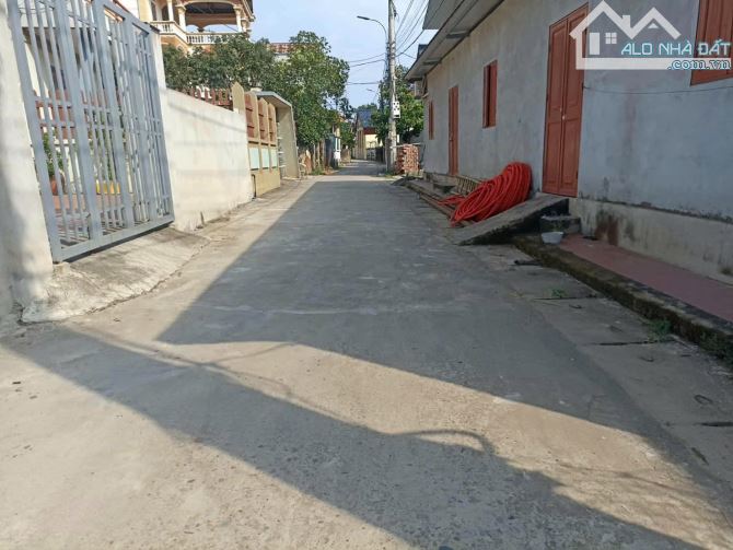 ĐẤT VÀNH ĐAI 4 BÁN GẤP - LIỀN KỀ SUNGROUP - Ô TÔ 7 CHỖ ĐỖ CỬA- NHỈNH 4 TỶ ! - 1