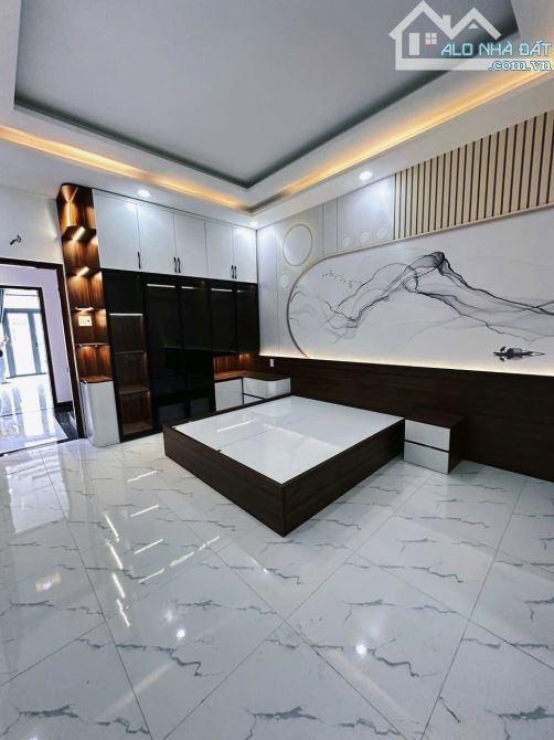 NHÀ ĐẸP MUA Ở LIỀN HẺM 5M GẦN MT NGUYỄN SƠN  4X15M2 XÂY FULL 3 TẦNG BTCT GIÁ 6.1 TỶ - 1