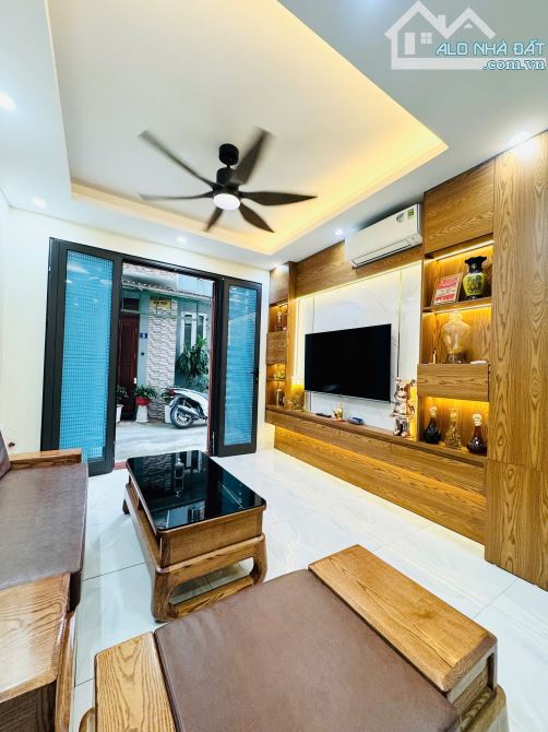 🏡NGỌC THUỴ-BỒ ĐỀ -Ô TÔ ĐỖ CỬA - GIÁ CHỈ 8 TỶ NHỈNH  👉 - 1