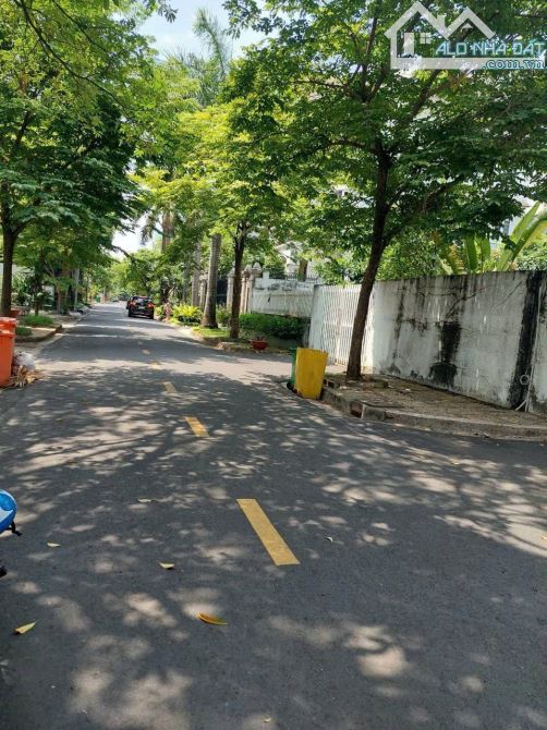 Bán nhà góc 2MT An Phú-An Khánh, cách Thủ Thiêm chỉ 5