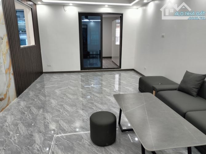 Bán tập thể Hồng Mai 48m2/90m2 2 ngủ 2 vs, ô tô đỗ chân chỉ nhỉnh nhẹ 4 tỷ. - 1