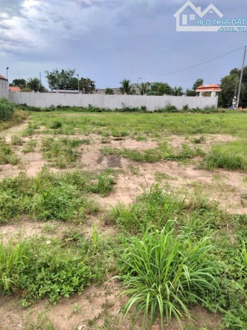 Bán lô 2 Nguyễn Tuân, Hắc Dịch, Phú Mỹ, Vũng Tàu diện tích khủng 200M2, Thổ Cư chỉ 1.5 tỷ - 1