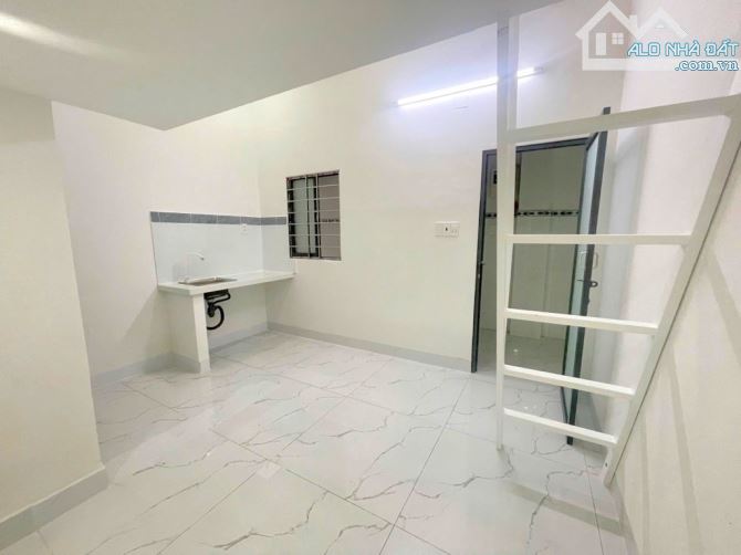 BÁN NHÀ ĐẸP CẠNH TÂ.N KỲ TÂN QUÝ - HẺM XE HƠI - ( 6X16M ) - 1