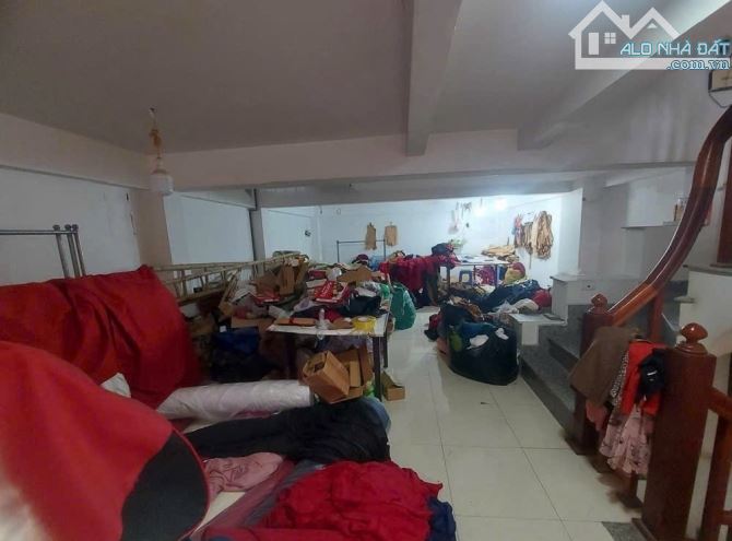 BÁN ĐẤT TẶNG NHÀ HOÀNG QUỐC VIỆT 74m2 × MT 5,5m. PHÂN LÔ + Ô TÔ TRÁNH + 2 THOÁNG - 1