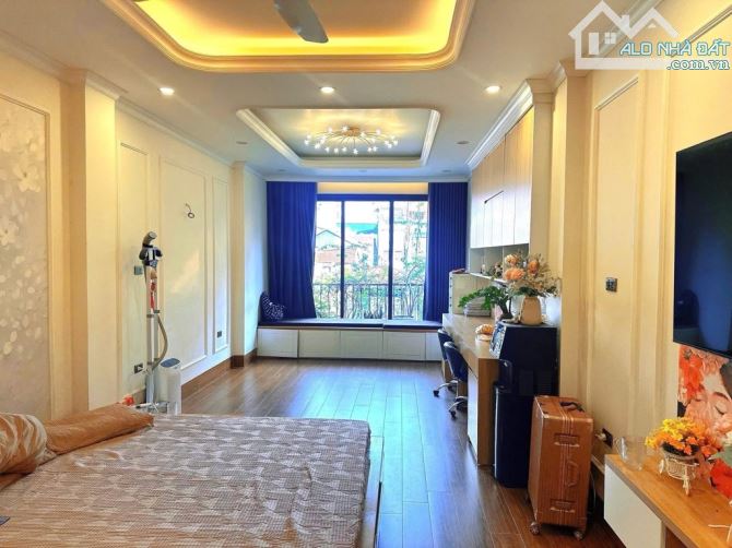Bán nhà  Thái Thịnh siêu đẹp ngõ thông kinh doanh phân lô, gara 7 tầng thang máy 62m giá - 1
