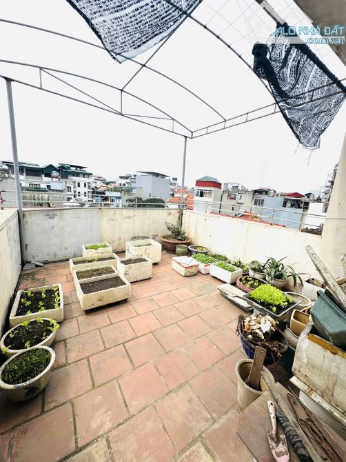 Nhà phân lô Xuân Đỉnh – 5 tầng đẹp, ở ngay, ngõ thông, giá chỉ 180 triệu/m² - 1