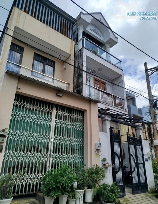 4m x 20m, 3 tầng, ô tô đậu cửa, Tỉnh Lộ 10, Tân Tạo, gần Khu Tên lửa - 1