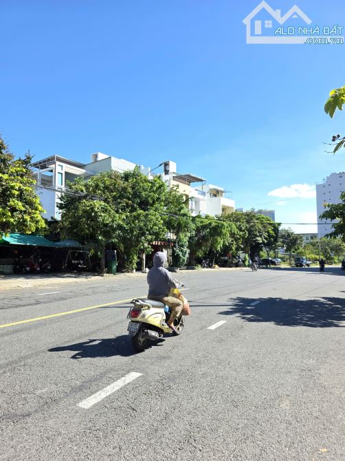 Bán đất MT đường HÀ KỲ NGỘ (đường 15m) sát biển Mỹ Khê, khu du lịch . Gía 16ty5 - 1