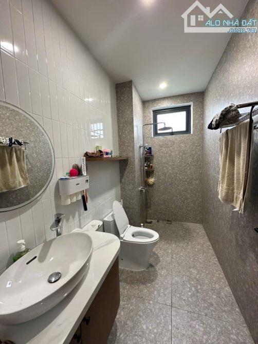 SIÊU PHẨM 2 TẦNG _ NGANG 7,7M.KHU VIP NHẤT TAM PHÚ _HXH VI VU 6M _NỘI THẤT XỊN XÁCH VALI V - 1