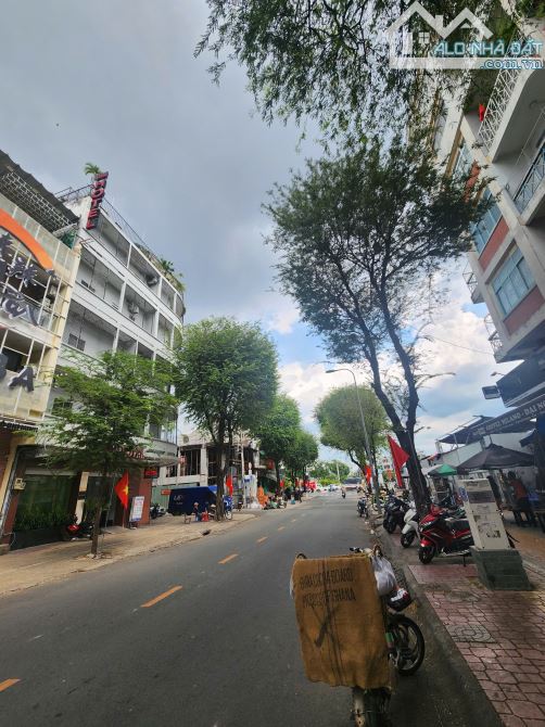 Bán Nhà Mặt Tiền Tản Đà, P. 10, Q. 5, DT: 7mx 18m KC: 3 Tầng - Giá: 55 tỷ - 1