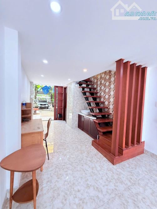 "🏡 Bán nhà 4 tầng mặt tiền Huỳnh Ngọc Huệ – Hoà Khê, Thanh Khê - 1