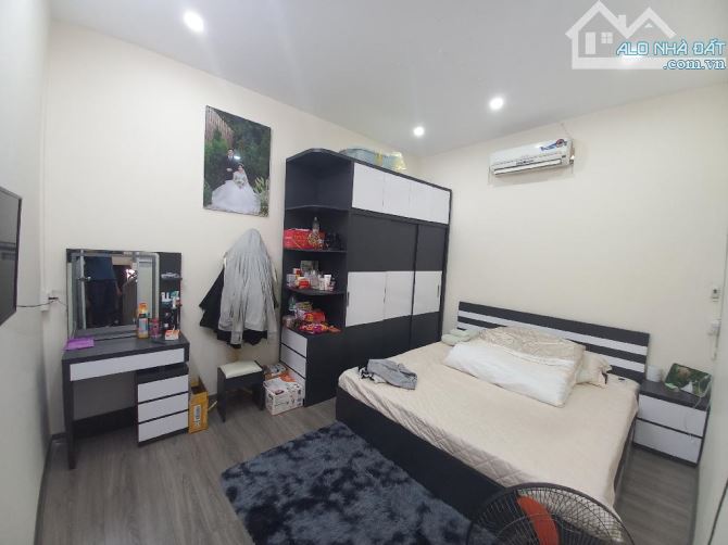 VỊ TRÍ ĐẸP- MẶT TIỀN QUYỀN LỰC-NGÕ THÔNG - KINH DOANH ĐỈNH_3 TẦNG – 56M2 – 10,5 TỶ - 1