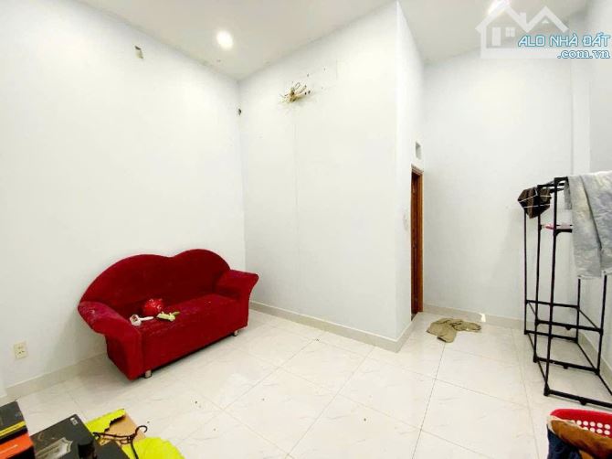 NHÀ GẦN TRƯỜNG TÂN TRỤ - BÁCH HOÁ XANH - 46M2 - 2 TẦNG BTCT - GIÁ 4.X TỶ - 1