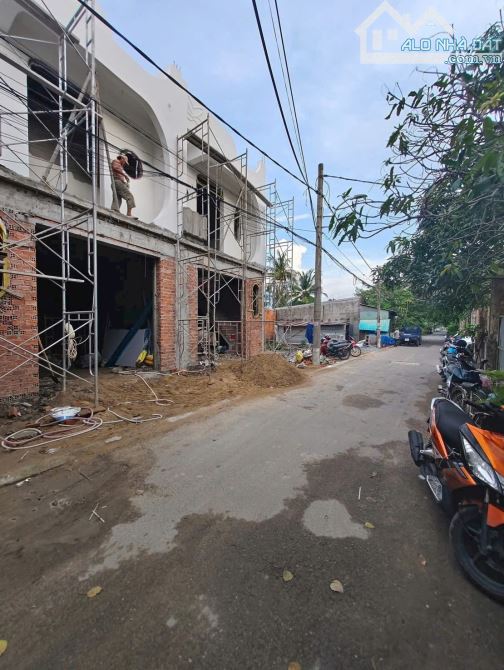 BÁN NHÀ TRỆT LẦU TRỤC CHÍNH HẺM 122 NGUYỄN THÔNG - 1