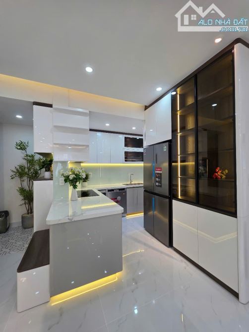 Bán Căn Hộ Sky Garden 3PN - Phú Mỹ Hưng | Full nội thất cao cấp - 1