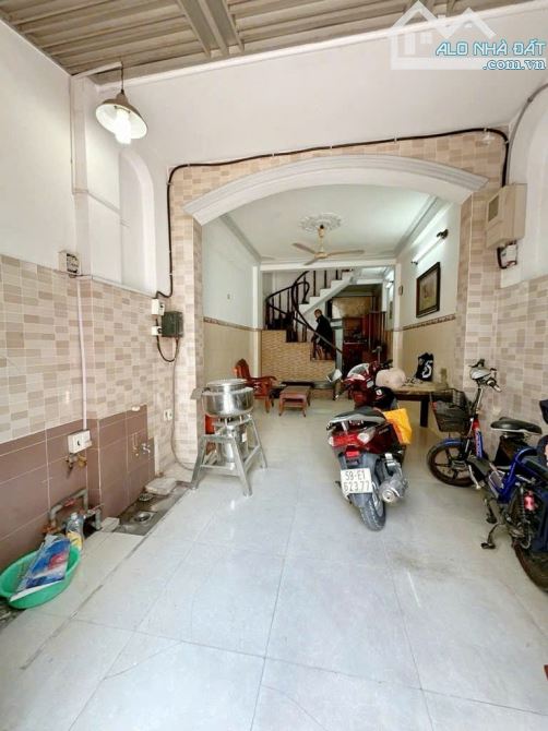 💥KHU BẮC HẢI - ĐẤT THÁNH - P.6 - TÂN BÌNH - GIÁ: 5,9 TỈ - 38M2 - 4 TẦNG ĐÚC - 4 PHÒNG NGỦ - 1