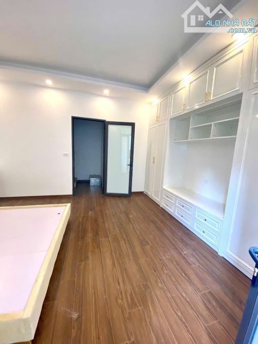 Chỉ 6,6 tỷ lô góc Nguyễn Đức Cảnh mười phút ra Bờ Hồ, ngõ rộng, thoáng, nở hậu, 37m2 - 1