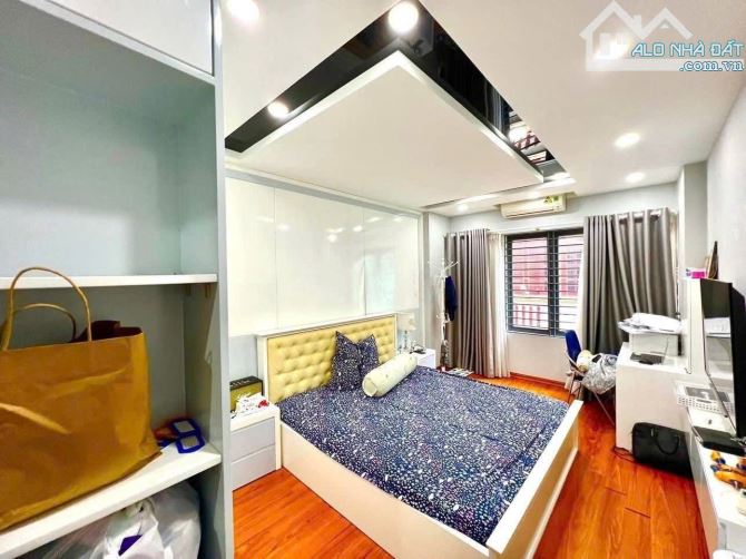 Bán nhà Nguyễn Khánh Toàn, Cầu Giấy, 60m2, 6 tầng, ô tô, phân lô, kinh doanh, 17 tỷ - 1