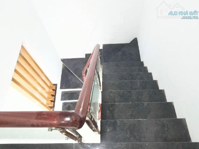 CHỈ HƠN 90TR/M2 ĐẤT TẶNG NHÀ 2 TẦNG - NHÀ SÁT MẶT TIỀN ĐƯỜNG VƯỜN LÀI - 1