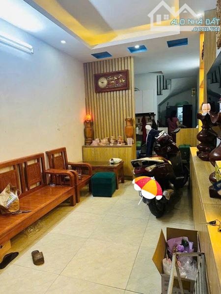Bán nhà Hoa Bằng (Cầu Giấy) - Giá 7.2 tỷ. Ngõ nông - Gần Quan Hoa, Cầu Giấy, Yên Hòa, Láng - 1