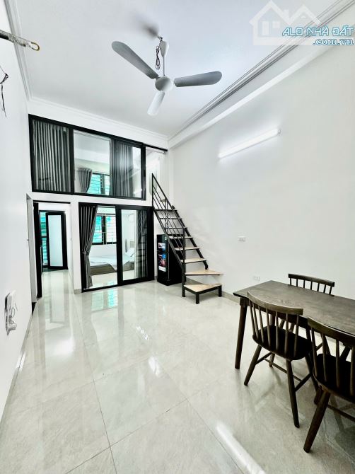 Cho Thuê CCMN 3 Đỗ Nhuận Tây Hồ 40m2 Gác Xép 2 Ngủ Cửa Sổ Ban Công Giặt Riêng Thang Máy - 1