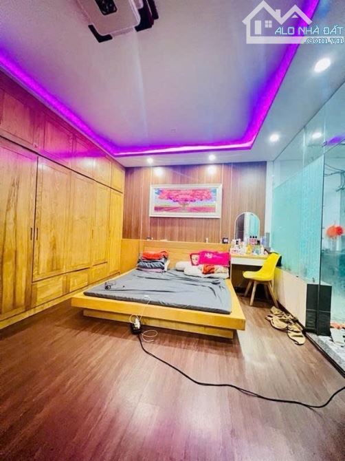 BÁN NHÀ PHỐ TÔ HIỆU HÀ ĐÔNG_NGÕ 3 OTO TRÁNH NHAU_NHÀ MỚI Ở NGAY_DT:40M_GIÁ 11 TỶ - 1