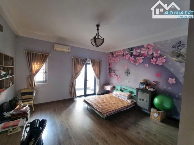 Nhà Yên Thế,P2, Tân Bình Bề Ngang Ngon 5mx21- Kết Cấu Đẹp - Giá 23 Tỷ ( ĐTL) - 1