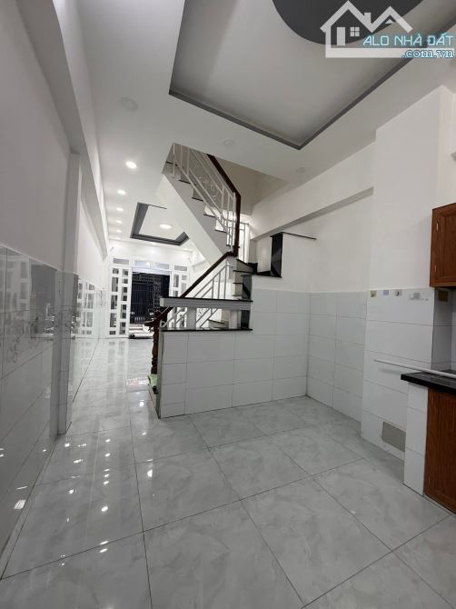 Hẻm 4M - Âu Dương Lân Quận 8, 43M2(3.2x13) 2 Tầng,  Sổ Vuông, Ko QH, Chỉ 5.2 tỷ TL - 1