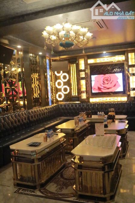 Bán nhà mặt Đường Nguyễn Khang. Oto đỗ cửa Dt: 84m x Mt: 5m, Cầu giấy - 1