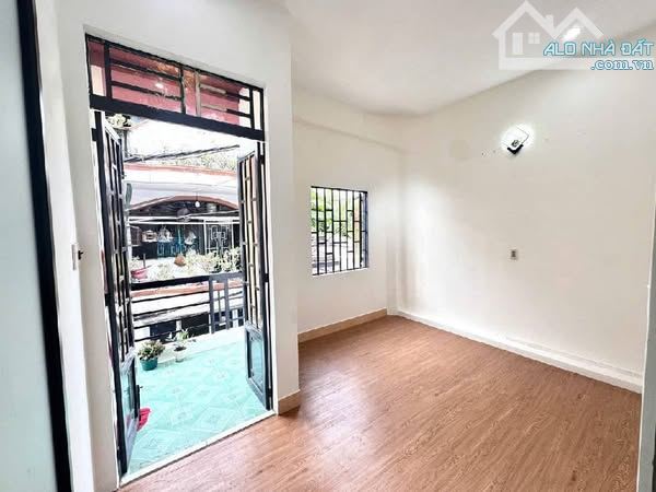 Nhà Đẹp 2 Tầng 52m2 chỉ 3,5 Tỷ - Kha Vạn Cân Chợ Thủ Đức ! - 1
