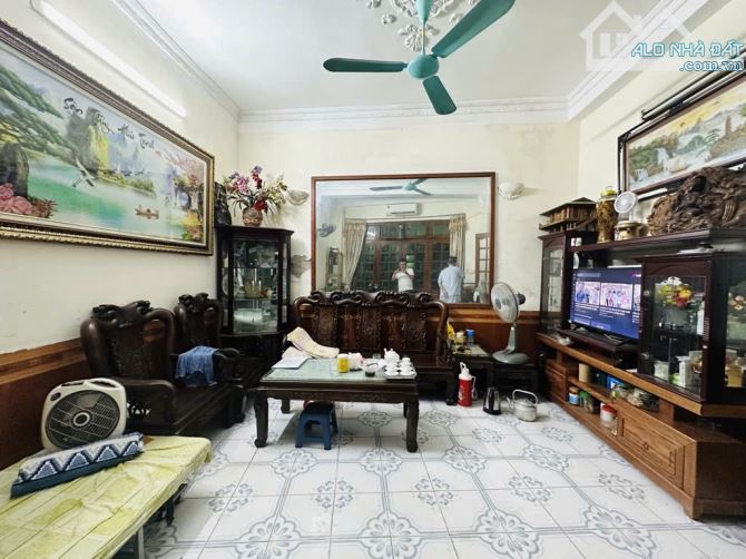 Bán nhà 3 tầng, vị trí vàng, Lô góc, mặt tiền 8 m siêu rộng, KD siêu đỉnh, giá siêu hời. - 1