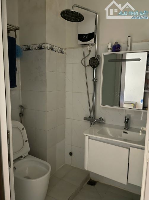 Chỉ nhỉnh 12 tỷ có nhà góc 2 MT HXH Hoàng Văn Thụ (3.8x14m) 5 tầng nhà mới ở ngay - 1