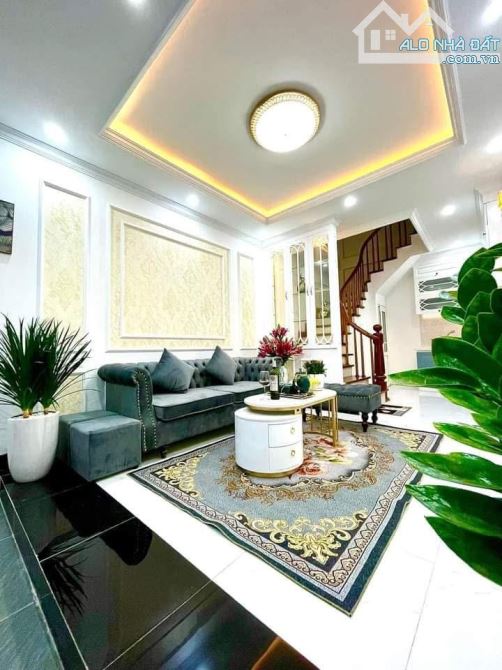 BÁN NHÀ TRẦN KHÁT CHÂN- 32M- 4 TẦNG-3 PN- Ô TÔ QUA NHÀ- TC 6 TỶ - 1