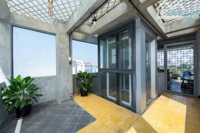 Bán nhà mặt tiền Xuân Thủy- Vị trí siêu đắc địa. DT 245m2. XD 1HẦM/8TẦNG. Giá chỉ 67 tỷ TL - 1