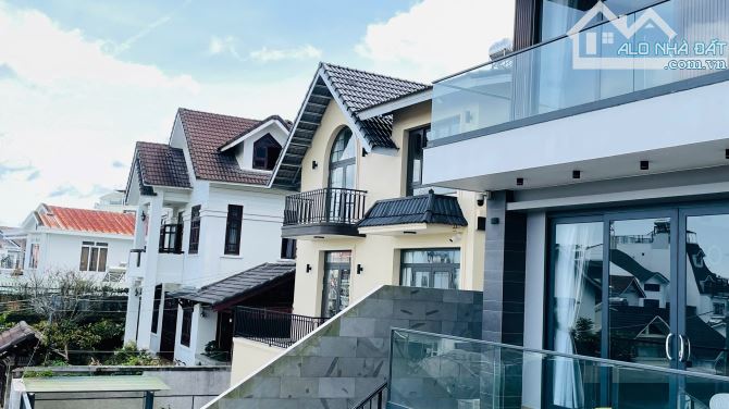🏡 Nhà Mặt tiền Biệt thự view đẹp 520m2, đường Tô Hiến Thành Đà Lạt, 1km Hồ Xuân Hương - 1