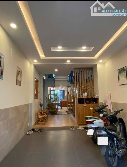 BÁN NHÀ CƯ XÁ NGUYỄN TRUNG TRỰC, QUẬN 10. GIÁ 6TỶ840/70M2(5x14M). ĐƯỜNG NỘI KHU AN NINH - 1
