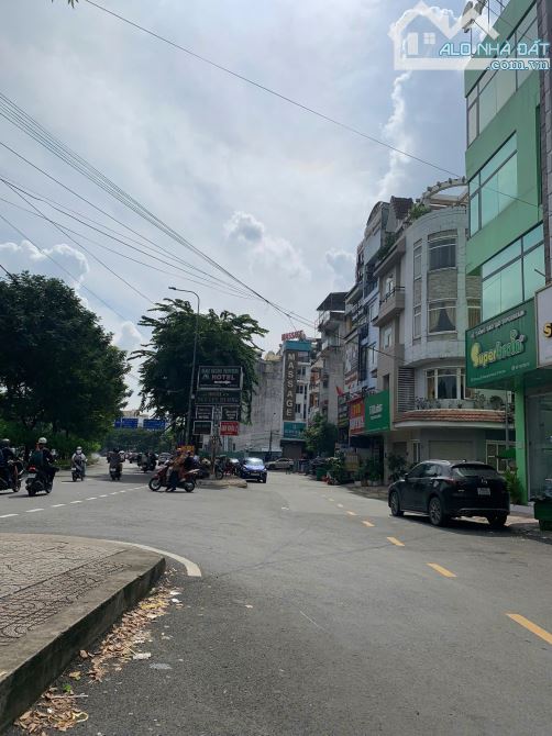 Bán Khách Sạn Trần Não P AN KHÁNH QUẬN 2 GIÁ : 29 TỶ - 1